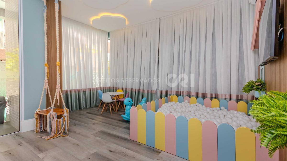 Apartamento com 3 suítes no Sole Del Mare Residenziale na Meia Praia, Itapema