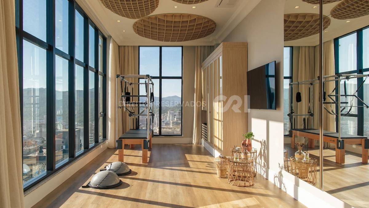 Apartamento com 4 Suítes no Maison Lafayette na Meia Praia, Itapema
