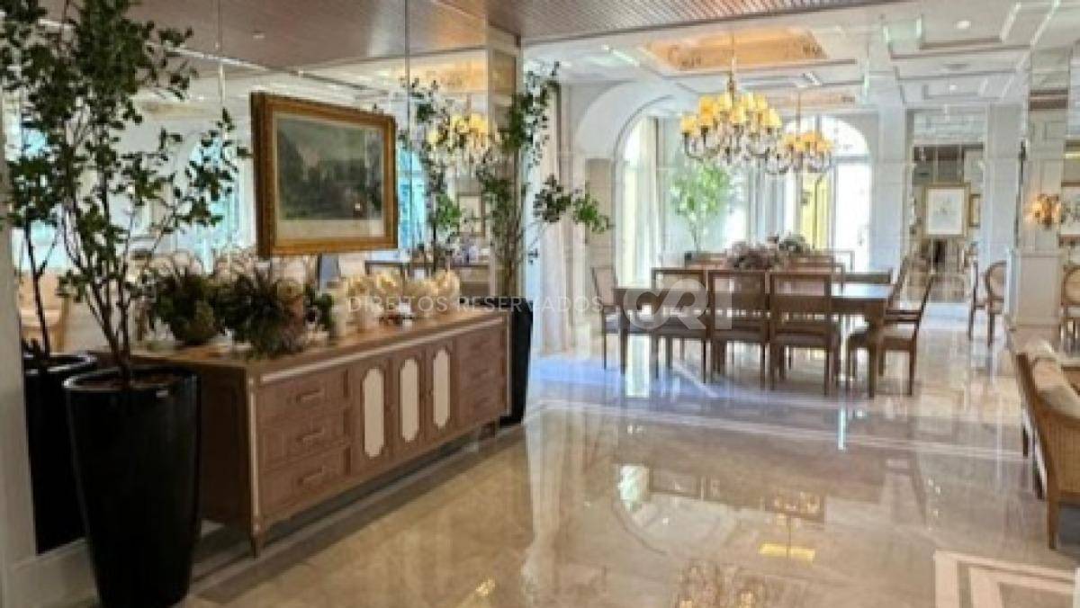 Apartamento com 4 suítes no Edifício Magnólia no Canto da Praia em Itapema