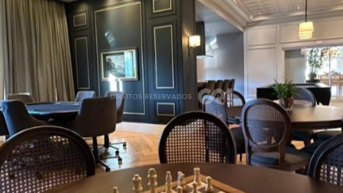 Apartamento com 4 suítes no Edifício Magnólia no Canto da Praia em Itapema