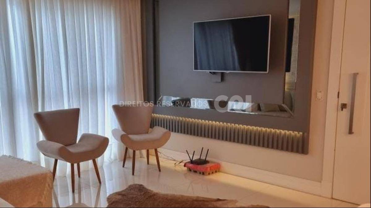 Apartamento com 3 suítes no Edifício Phoenix Tower no Centro em Balneário Camboriú