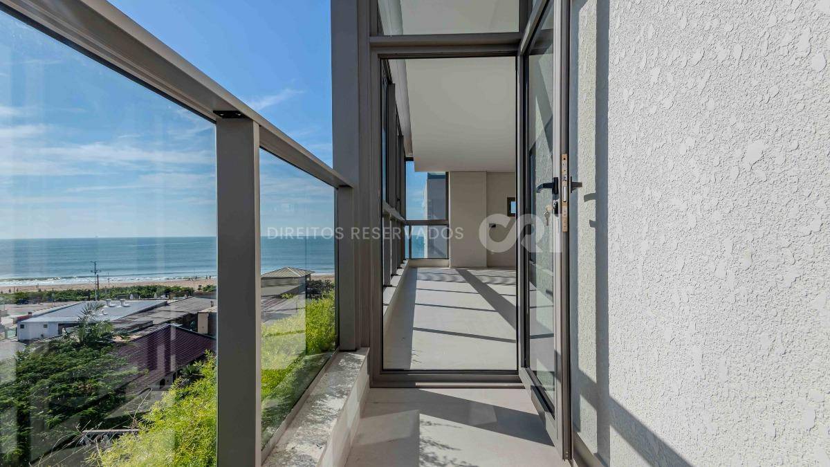 Cobertura duplex com 3 suítes no Edifício In Exclusive Home na Praia Brava em Itajaí