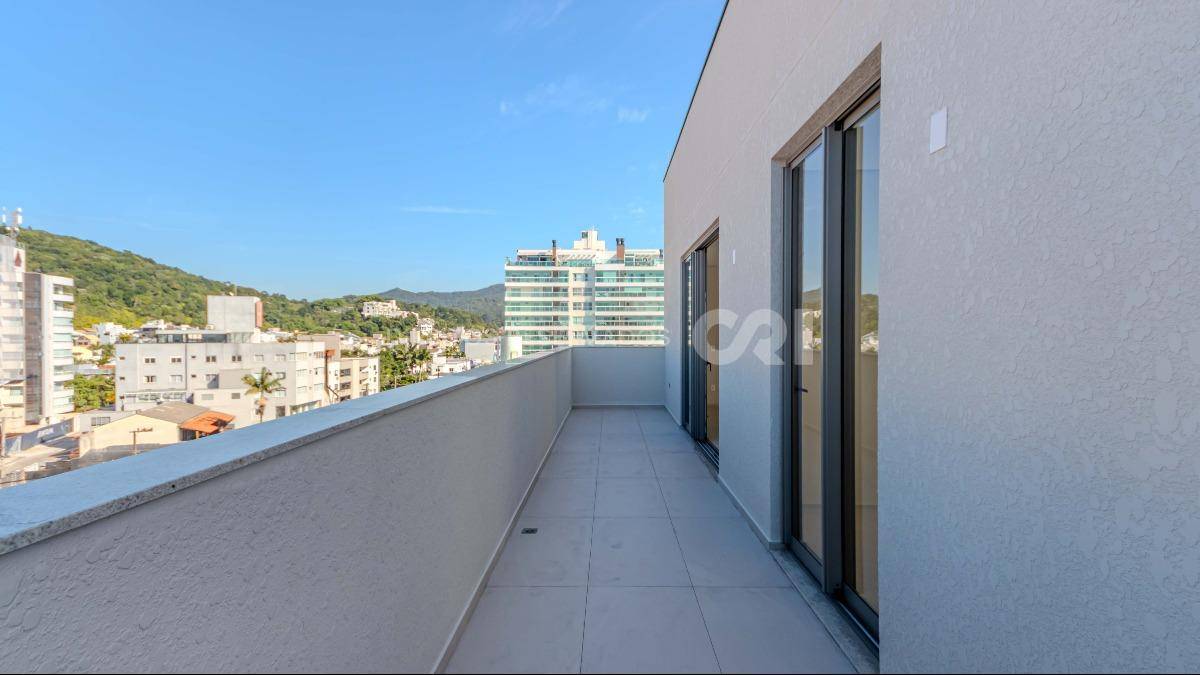 Cobertura duplex com 3 suítes no Edifício In Exclusive Home na Praia Brava em Itajaí