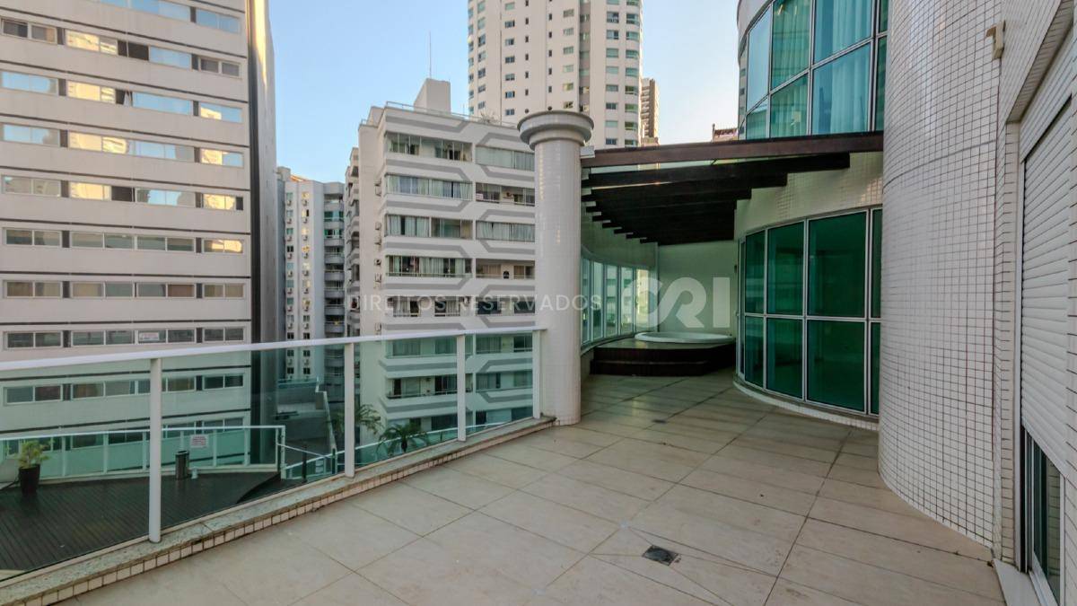 Apartamento com 3 suítes no Edifício Le Majestic no Centro, Balneário Camboriú