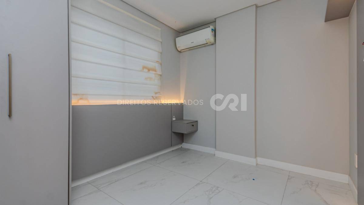 Apartamento com 3 dormitórios no Edifício Ana Capri no Centro em Balneário Camboriú