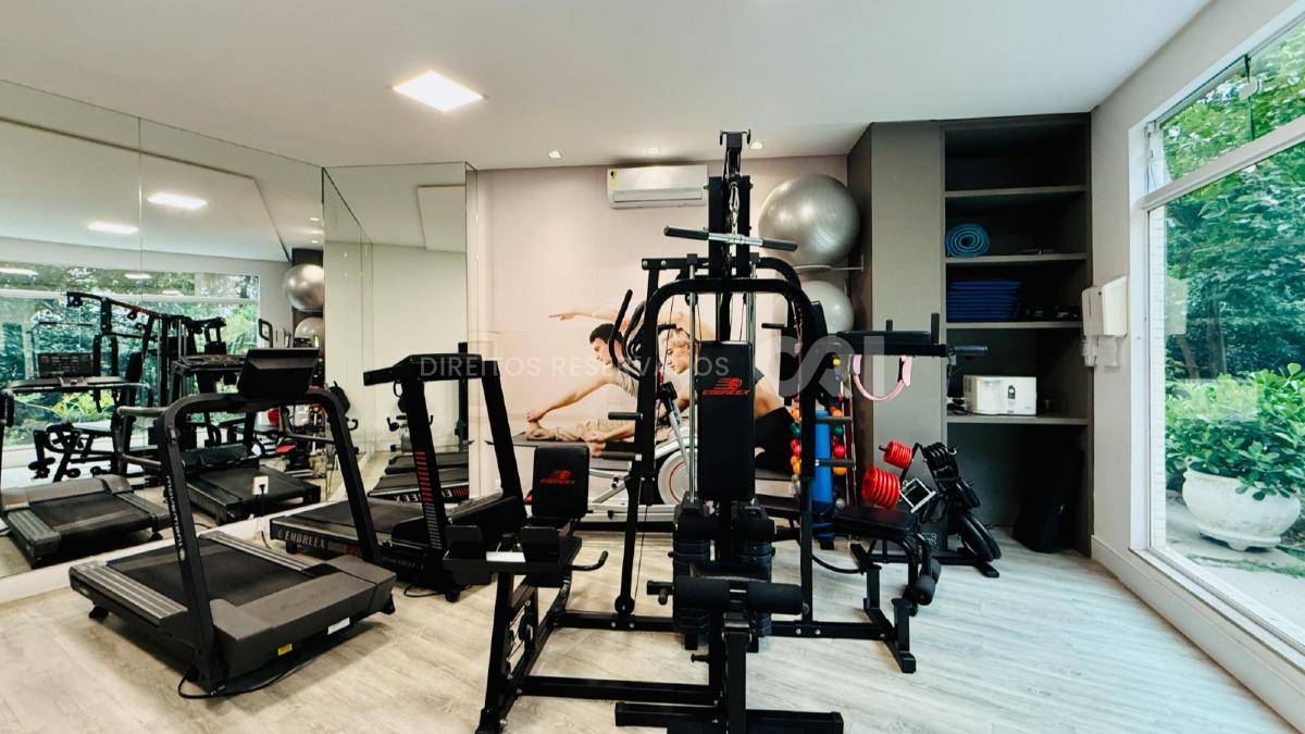 Apartamento Frente Mar com 3 Suítes no Edifício Arc de Triomphe no Pioneiros em Balneário Camboriú