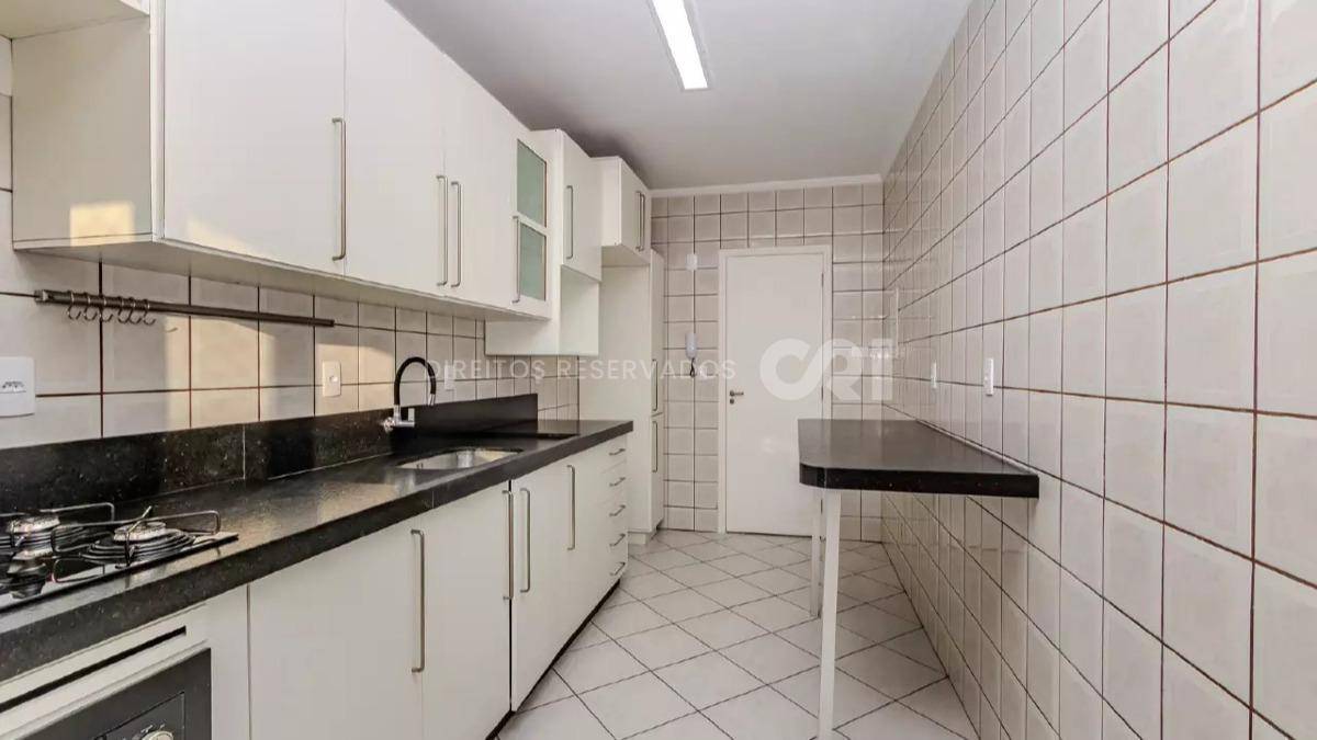 Apartamento com 3 quartos no Edifício Príncipe de Gales no Centro de Balneário Camboriú
