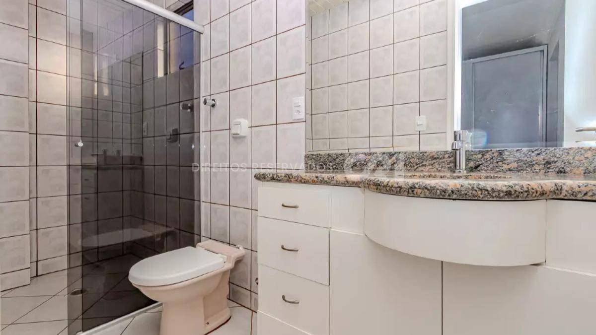Apartamento com 3 quartos no Edifício Príncipe de Gales no Centro de Balneário Camboriú