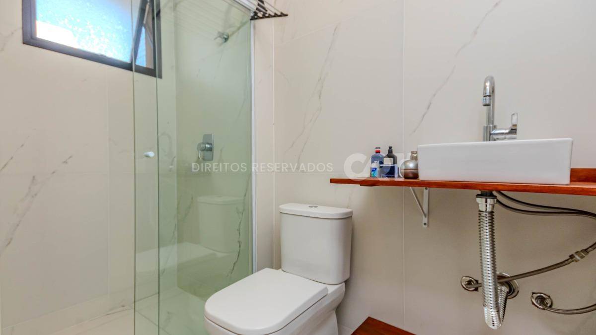 Apartamento com 2 suítes no Edifício Aquamarine Residence na Praia Brava em Itajaí