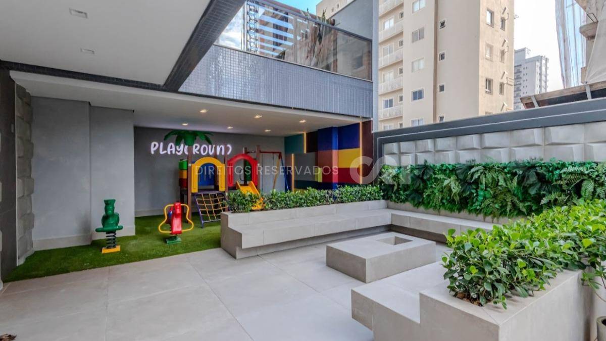 Apartamento com 3 suítes no Edifício Grand Mirage no Centro em Itapema