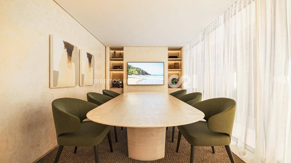 Apartamento com 4 Suítes no Scenarium na Praia Brava em Itajaí