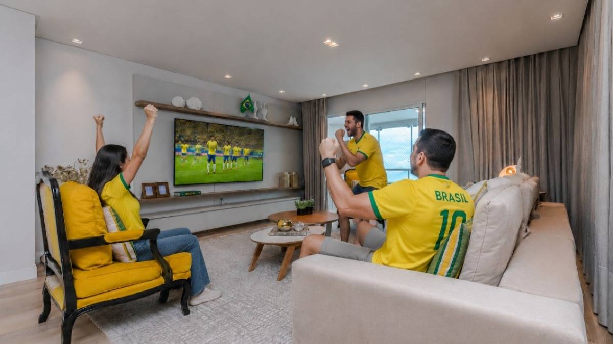 COPA: Apartamento com 3 suítes no Edifício Arthur Fischer no Centro em Balneário Camboriú