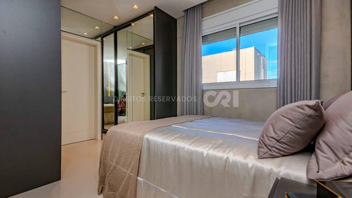 Cobertura duplex com 3 suítes no Hamptons Village no Centro de Balneário Camboriú