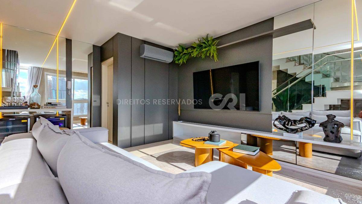 Cobertura duplex com 3 suítes no Hamptons Village no Centro de Balneário Camboriú