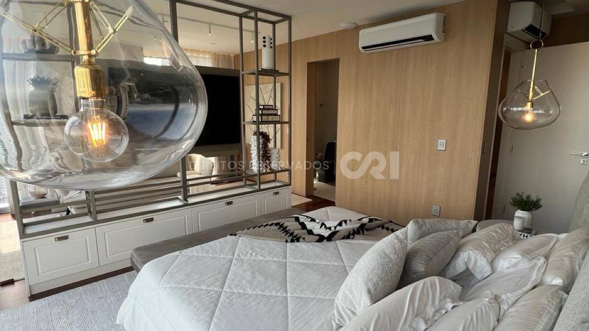 Apartamento com 3 suítes no Edifício Copenhagen na Barra Sul em Balneário Camboriú