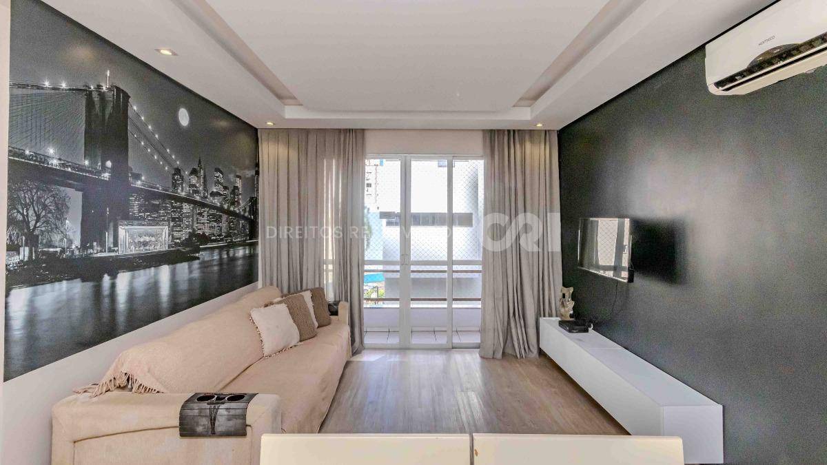 Cobertura no Residencial Dona Elenir com 3 quartos no Centro de Balneário Camboriú