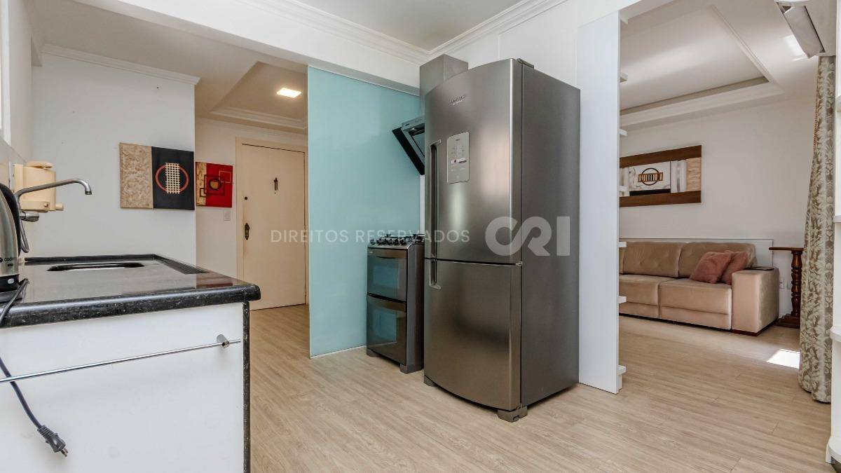 Cobertura no Residencial Dona Elenir com 3 quartos no Centro de Balneário Camboriú
