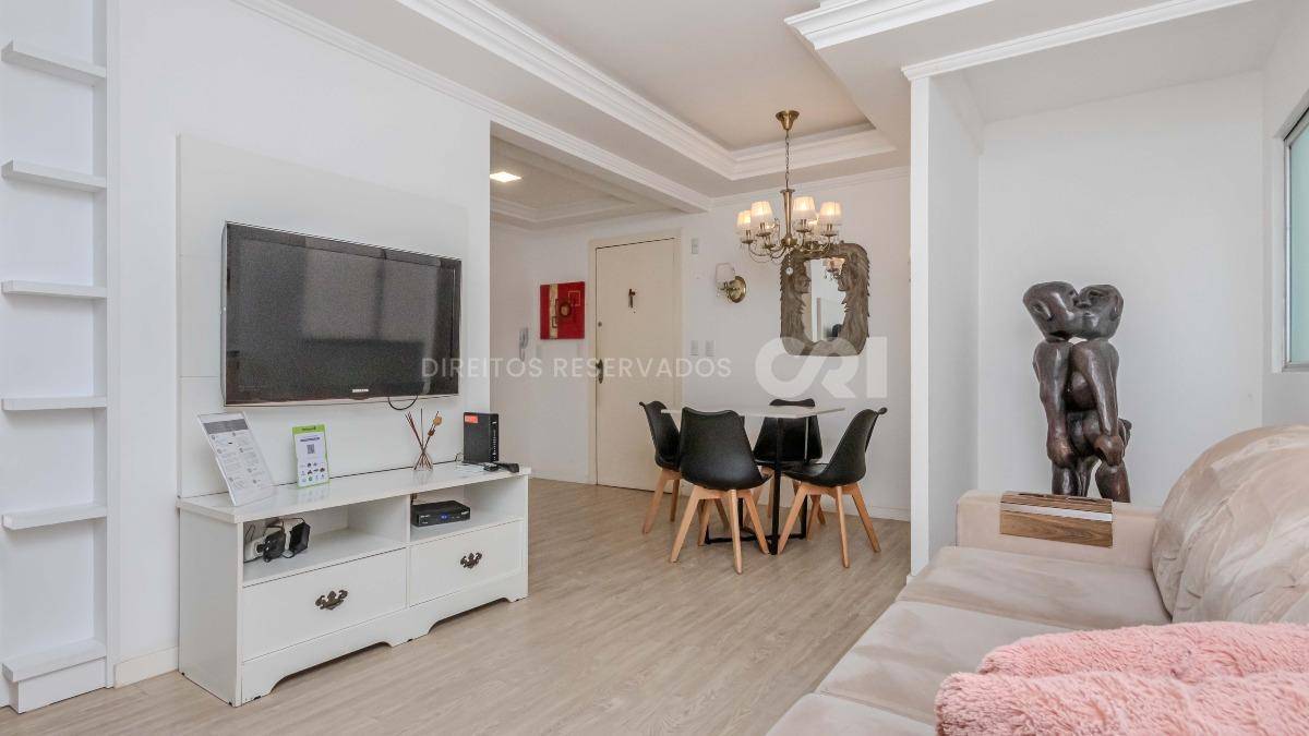 Cobertura no Residencial Dona Elenir com 3 quartos no Centro de Balneário Camboriú