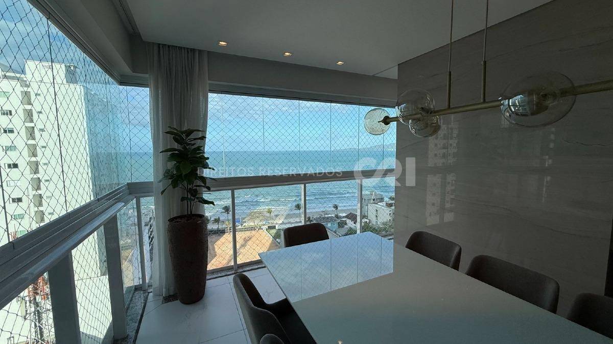 Apartamento com 3 suítes no Garden Square Residence na Meia Praia, Itapema
