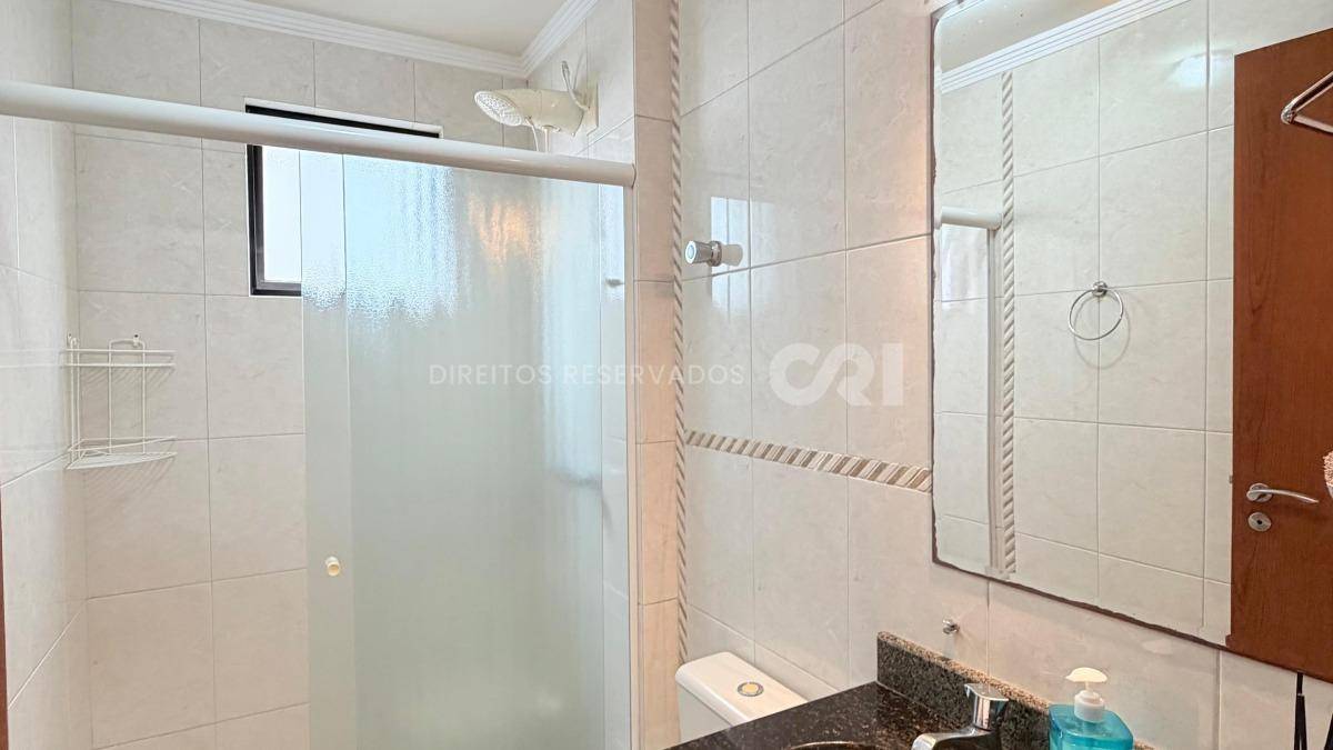 Apartamento com 2 Quartos no Edifício Orion no Centro de Balneário Camboriú