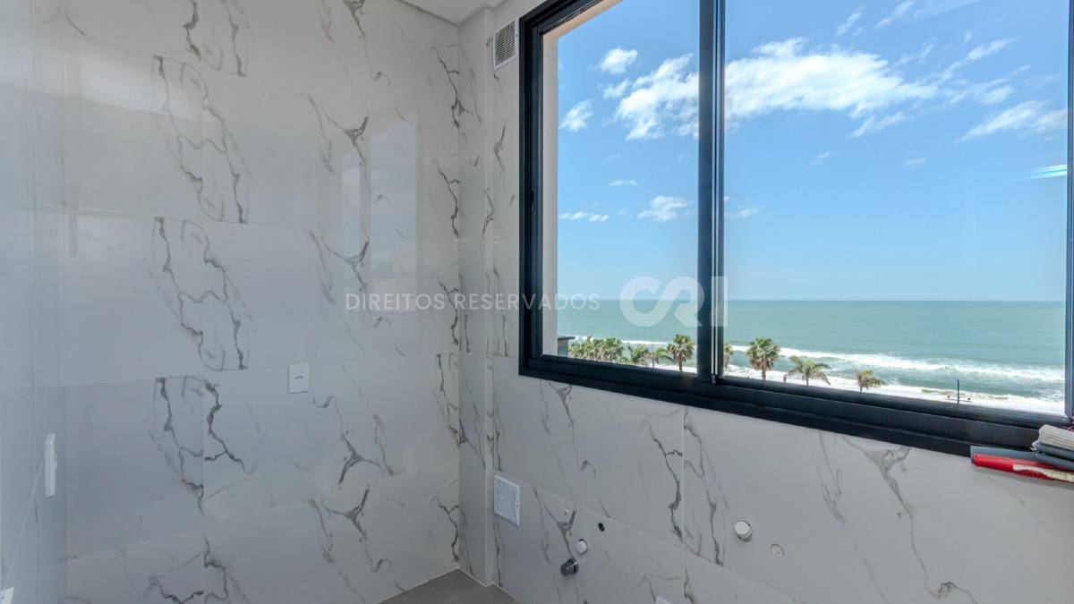 Cobertura Duplex com 3 Suítes no Brava Center Residence na Praia Brava em Itajaí