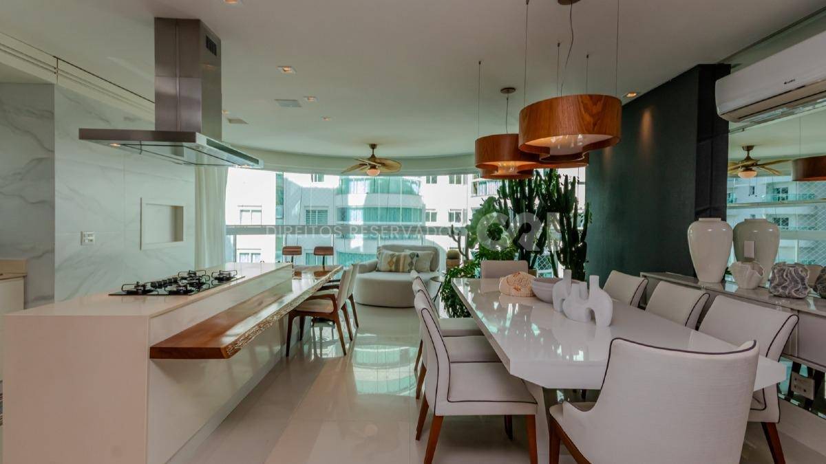 Apartamento com 3 quartos no Brava Beach Aroeira na Praia Brava em Itajaí