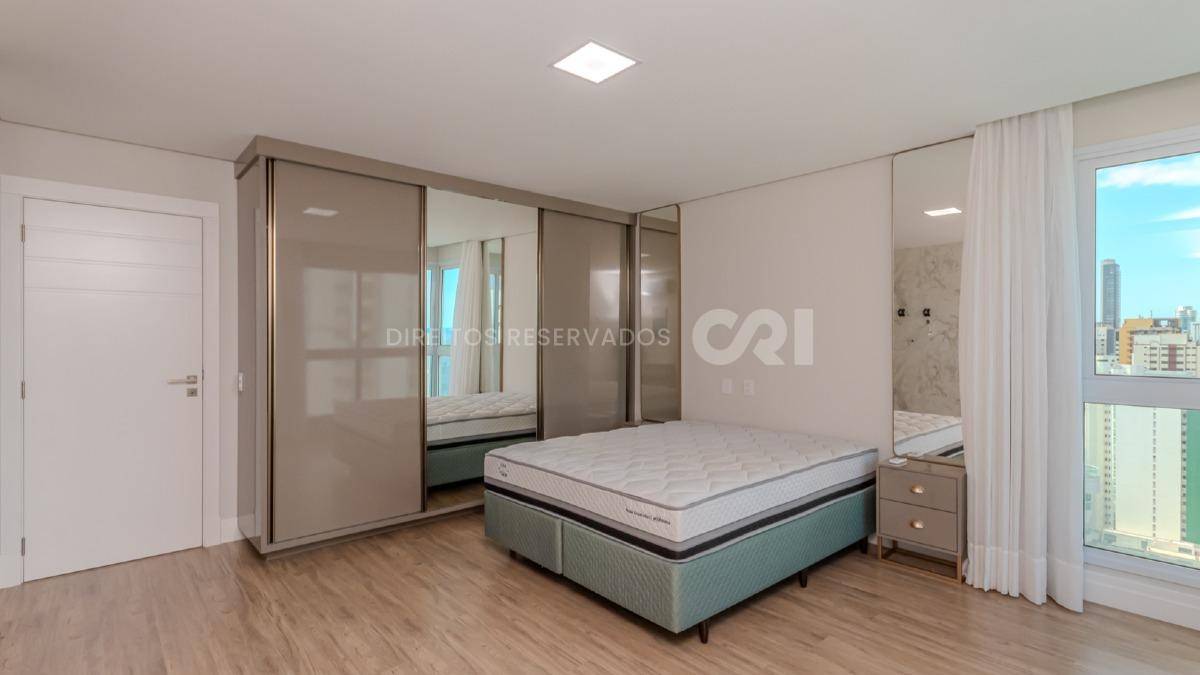 Apartamento com 4 quartos no Elenzaga Tower no Centro de Balneário Camboriú