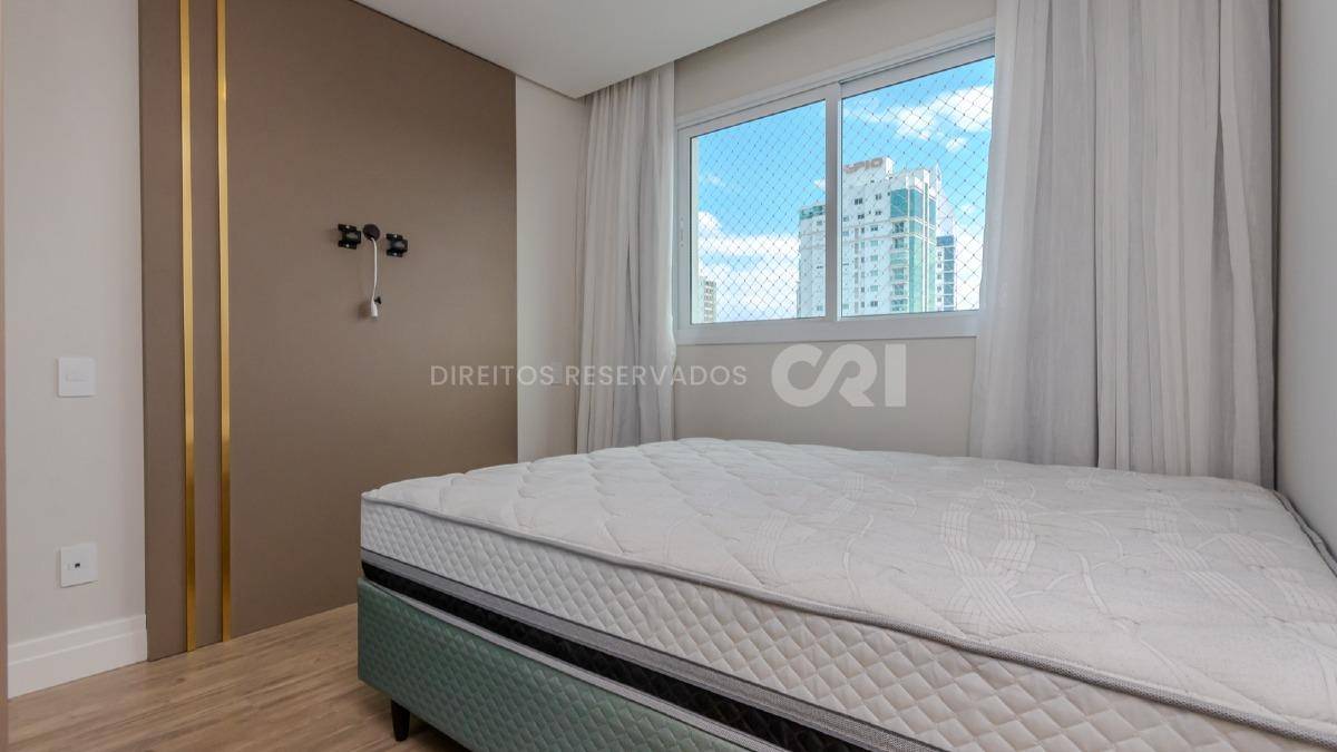 Apartamento com 4 quartos no Elenzaga Tower no Centro de Balneário Camboriú
