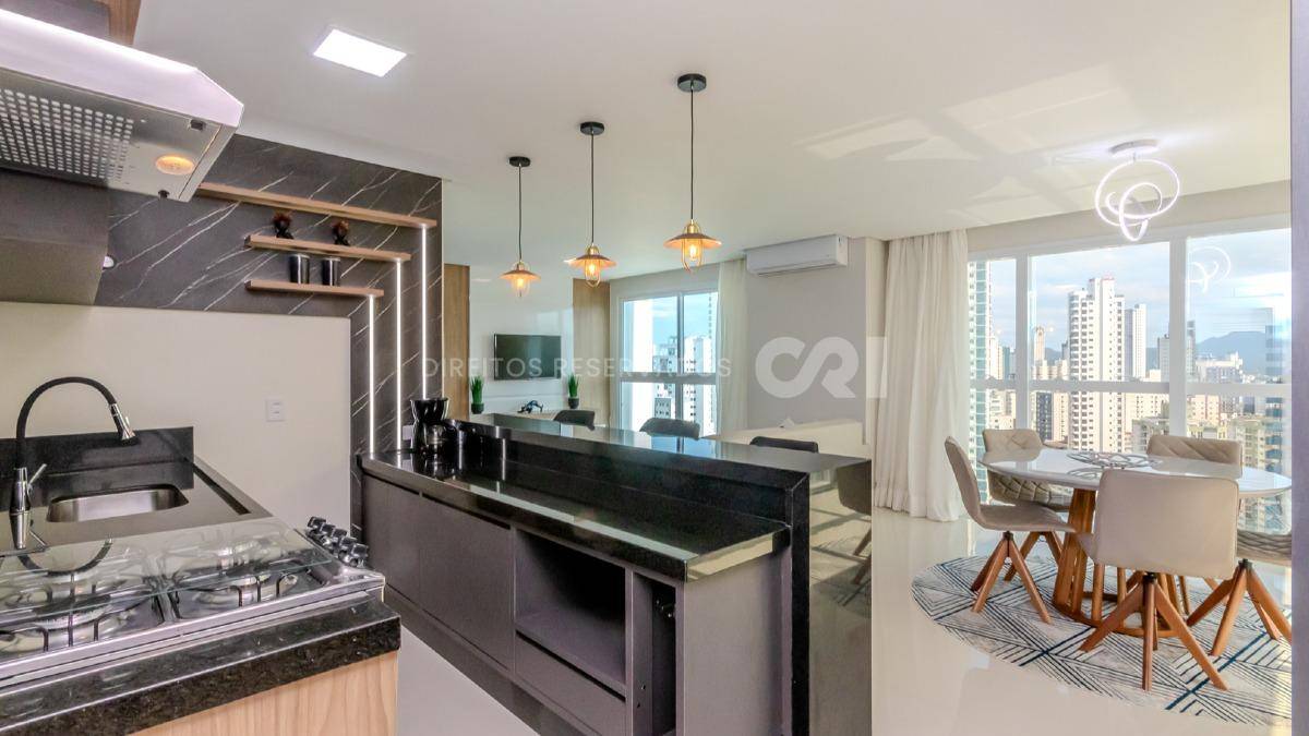 Apartamento com 4 quartos no Elenzaga Tower no Centro de Balneário Camboriú