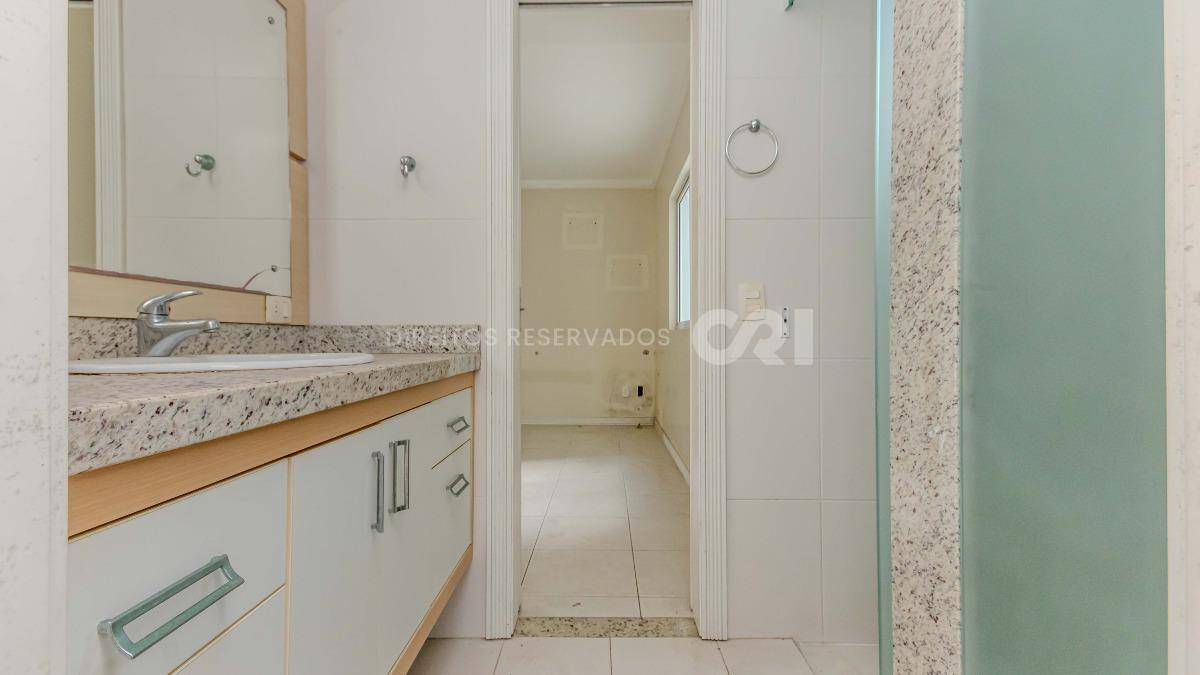 Apartamento com 3 quartos no Edificio Imperialle no Pioneiros em Balneario Camboriú
