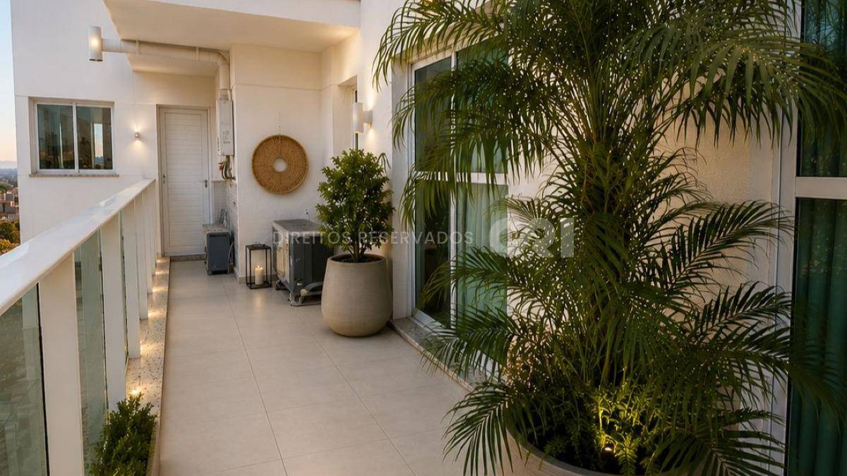 Apartamento Diferenciado com 3 Suítes no Phoenix Tower na Barra Sul de Balneário Camboriú