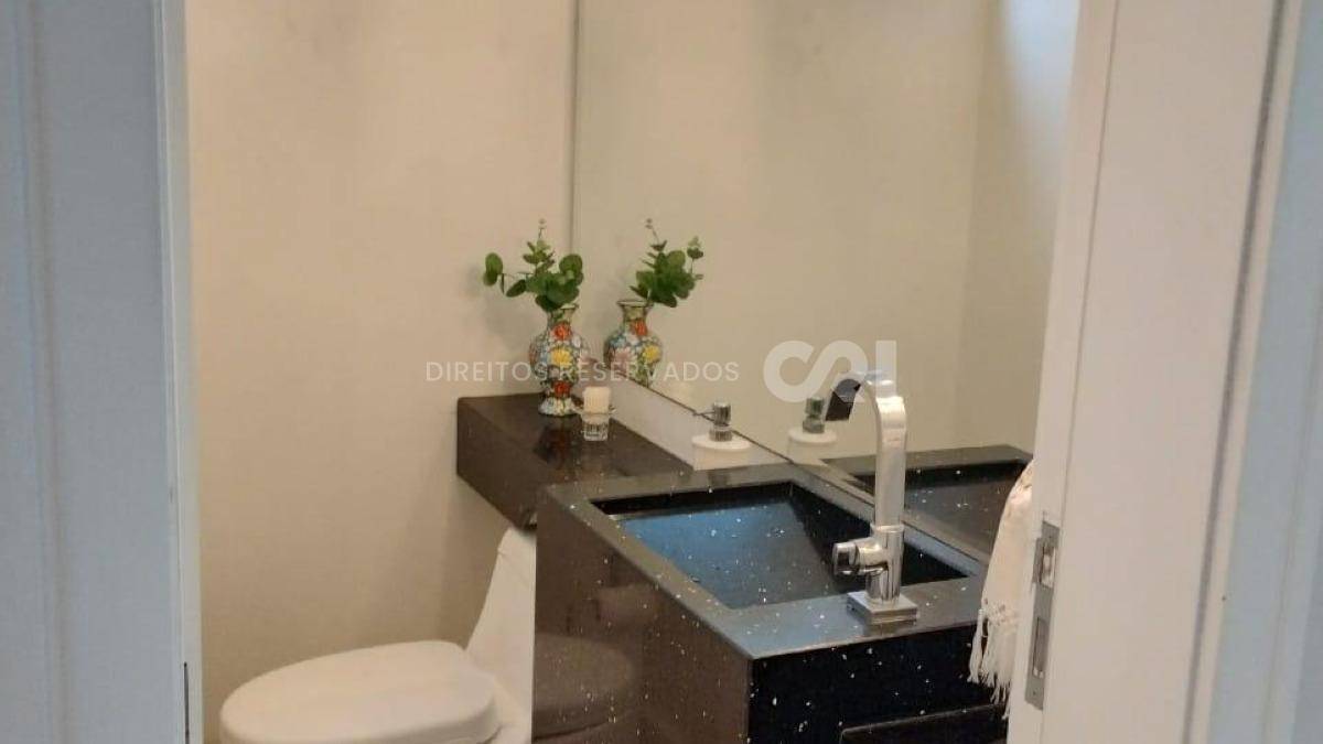 Apartamento com 3 Suítes no Edifício Bela Città no Centro de Balneário Camboriú