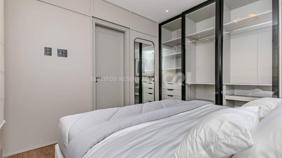 Apartamento com 4 suítes no Edifício Baturité na Barra Sul em Balneário Camboriú