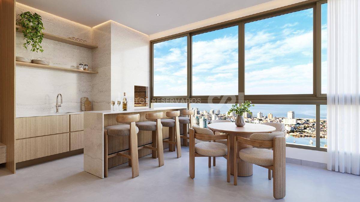 Apartamento com 3 Suítes no Monserrato Residencial no Centro em Itajaí