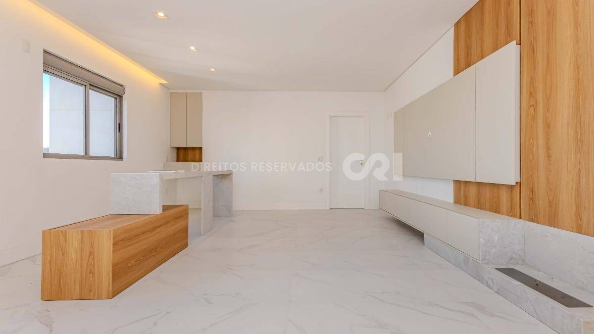  Apartamento com 3 suítes no Las Brisas Residence no Bairro Pioneiros em Balneário Camboriú 