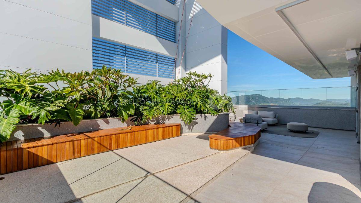 Apartamento com 4 Suítes no Vitra by Pininfarina no Centro de Balneário Camboriú