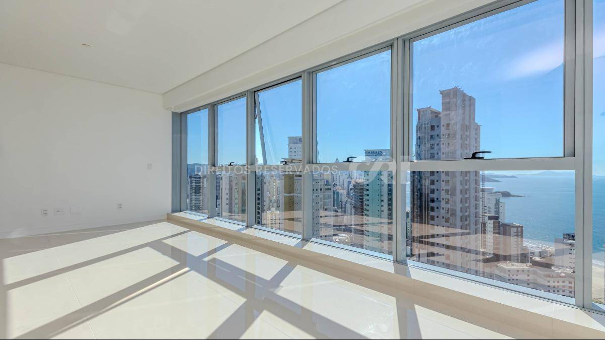 Apartamento com 4 Suítes no Vitra by Pininfarina no Centro de Balneário Camboriú