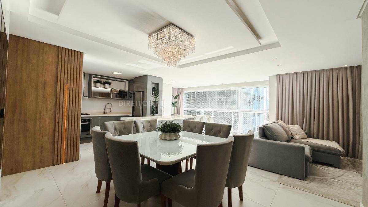 Apartamento com 3 Suítes no Residencial Zimmermann na Meia Praia, Itapema