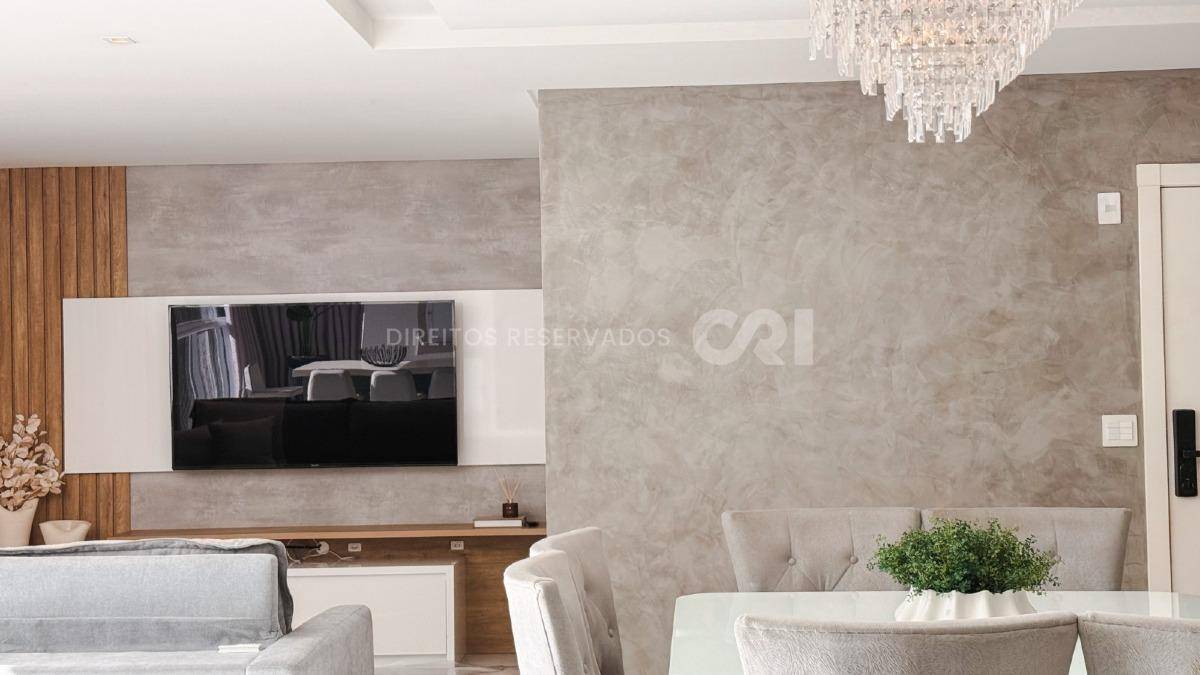 Apartamento com 3 Suítes no Residencial Zimmermann na Meia Praia, Itapema