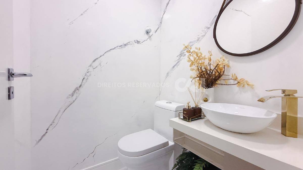 Apartamento com 3 Suítes no Residencial Zimmermann na Meia Praia, Itapema
