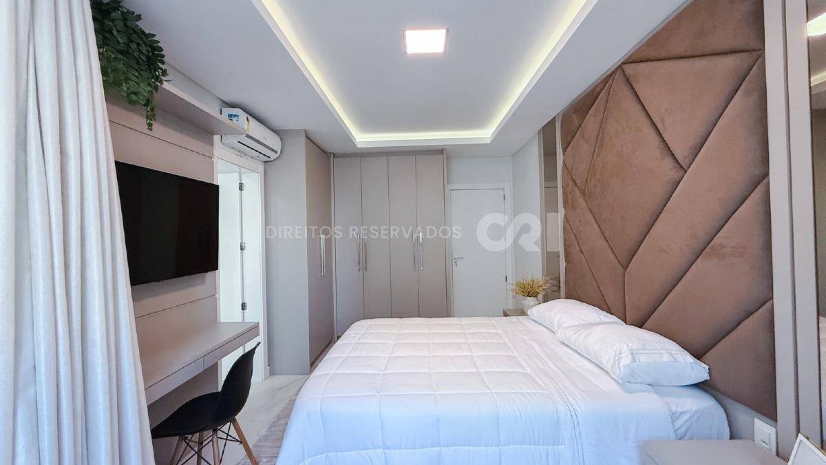 Apartamento com 3 Suítes no Residencial Zimmermann na Meia Praia, Itapema