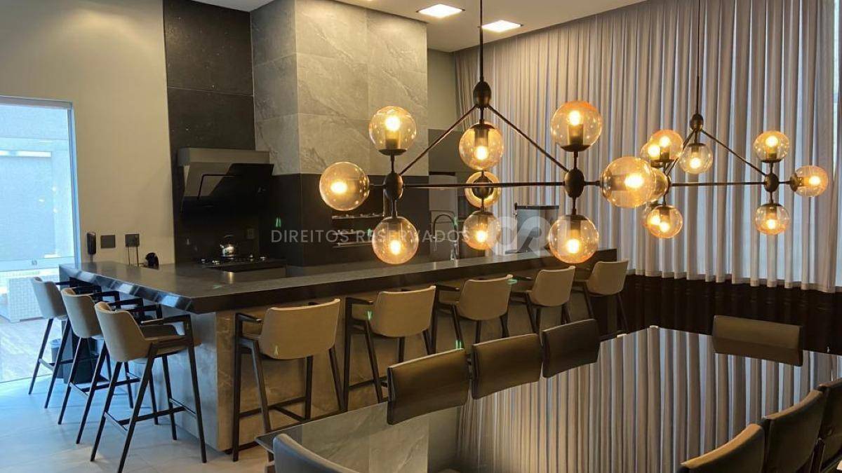Apartamento com 3 Suítes no Residencial Zimmermann na Meia Praia, Itapema