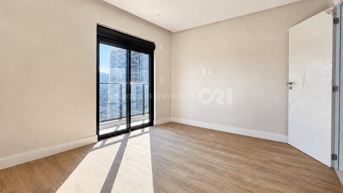 Apartamento com 3 suítes no Sky Brava na Praia Brava em Itajaí
