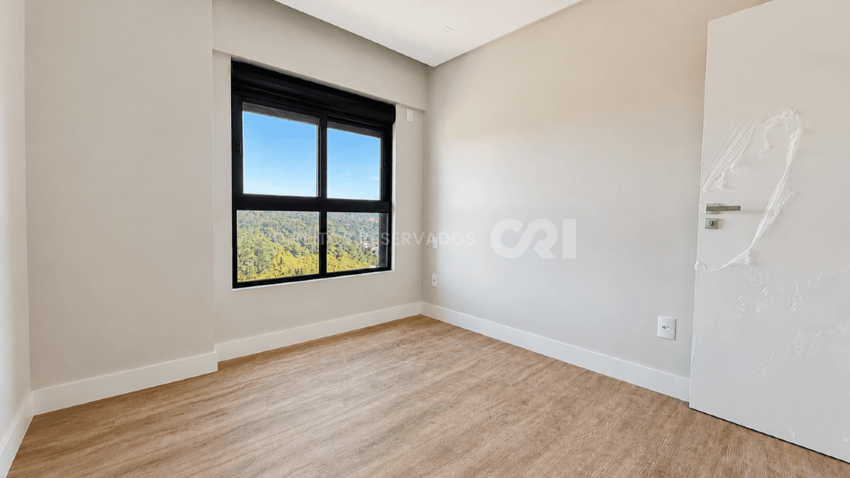 Apartamento com 3 suítes no Sky Brava na Praia Brava em Itajaí