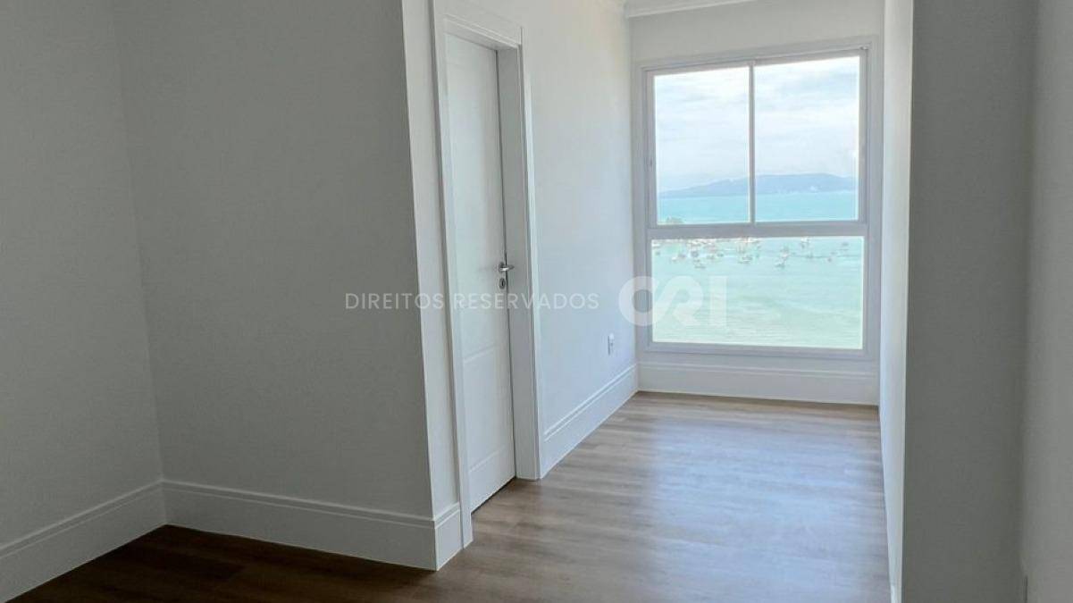 Apartamento com 4 Suítes no Residencial Magnólia no Canto da praia, Itapema
