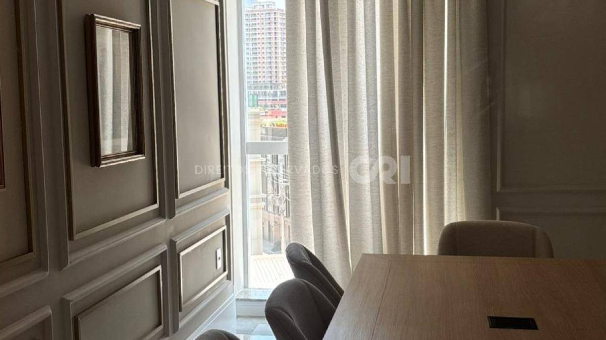 Apartamento com 4 Suítes no Residencial Magnólia no Canto da praia, Itapema