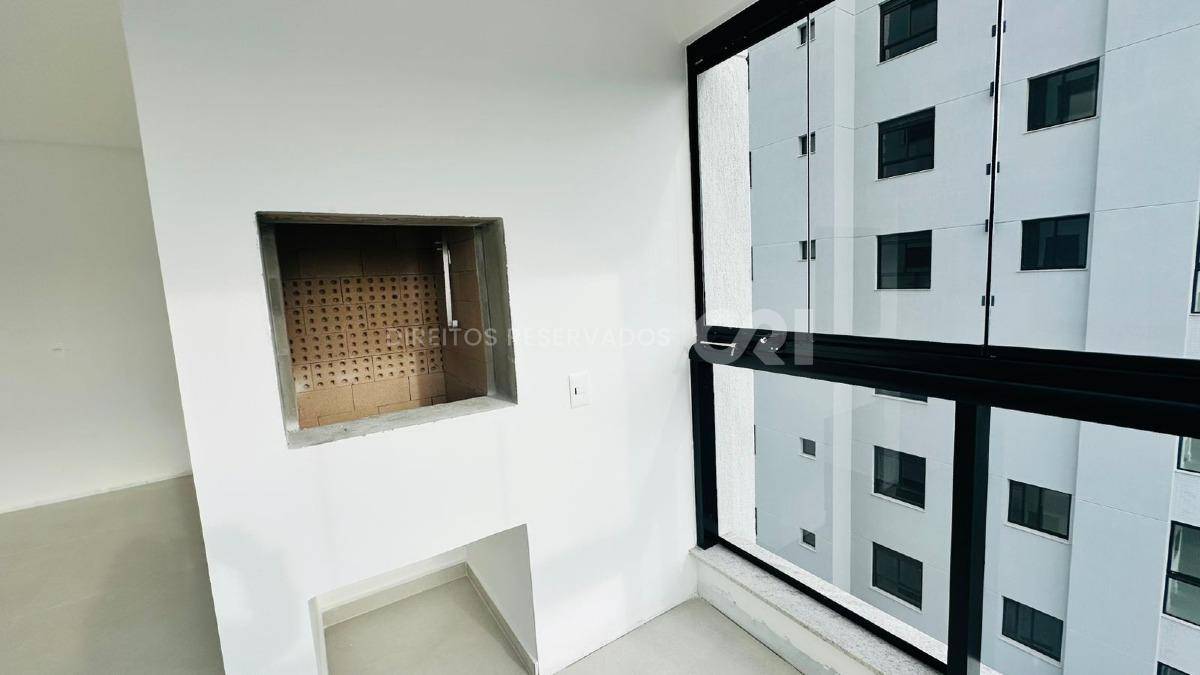 Apartamento com 3 Suítes no Impéria Del Mare em Meia Praia, Itapema