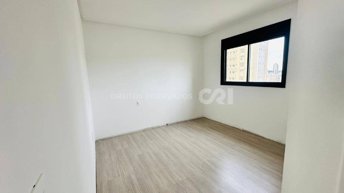 Apartamento com 3 Suítes no Impéria Del Mare em Meia Praia, Itapema