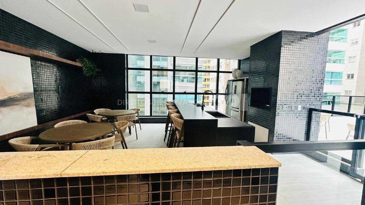 Apartamento com 3 Suítes no Impéria Del Mare em Meia Praia, Itapema