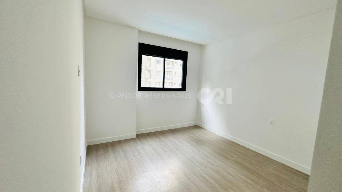 Apartamento com 4 Suítes no Impéria Del Mare na Meia Praia, Itapema
